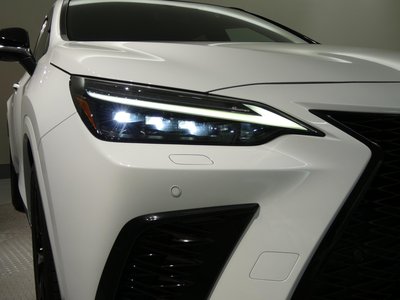 صورة 6 لـ 2022 Lexus NX