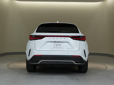 صورة مصغرة 42 لـ 2022 Lexus NX