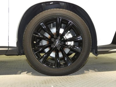 صورة 7 لـ 2022 Lexus NX