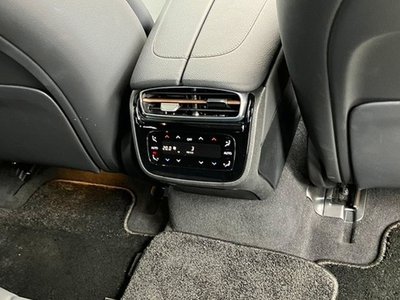 2024 Mercedes-BENZ EQE AMG — миниатюра 17