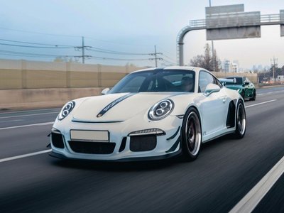 PORSCHE 911 - 2