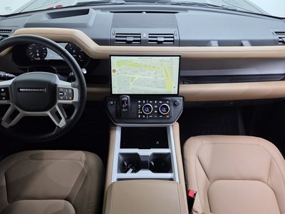 LAND ROVER DEFENDER - 9