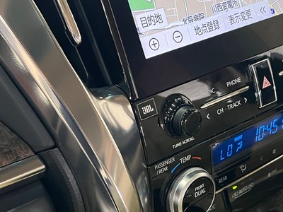 TOYOTA ALPHARD - 8