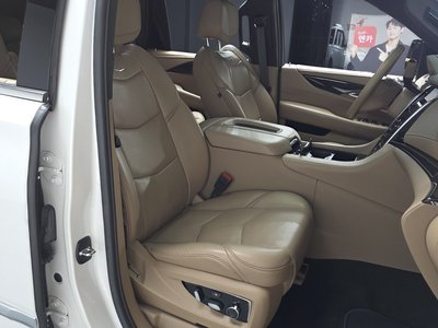 CADILLAC ESCALADE - 10