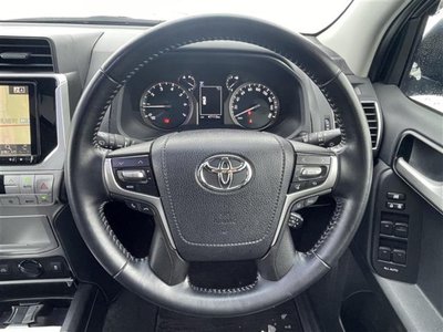 TOYOTA LAND CRUISER PRADO - 8