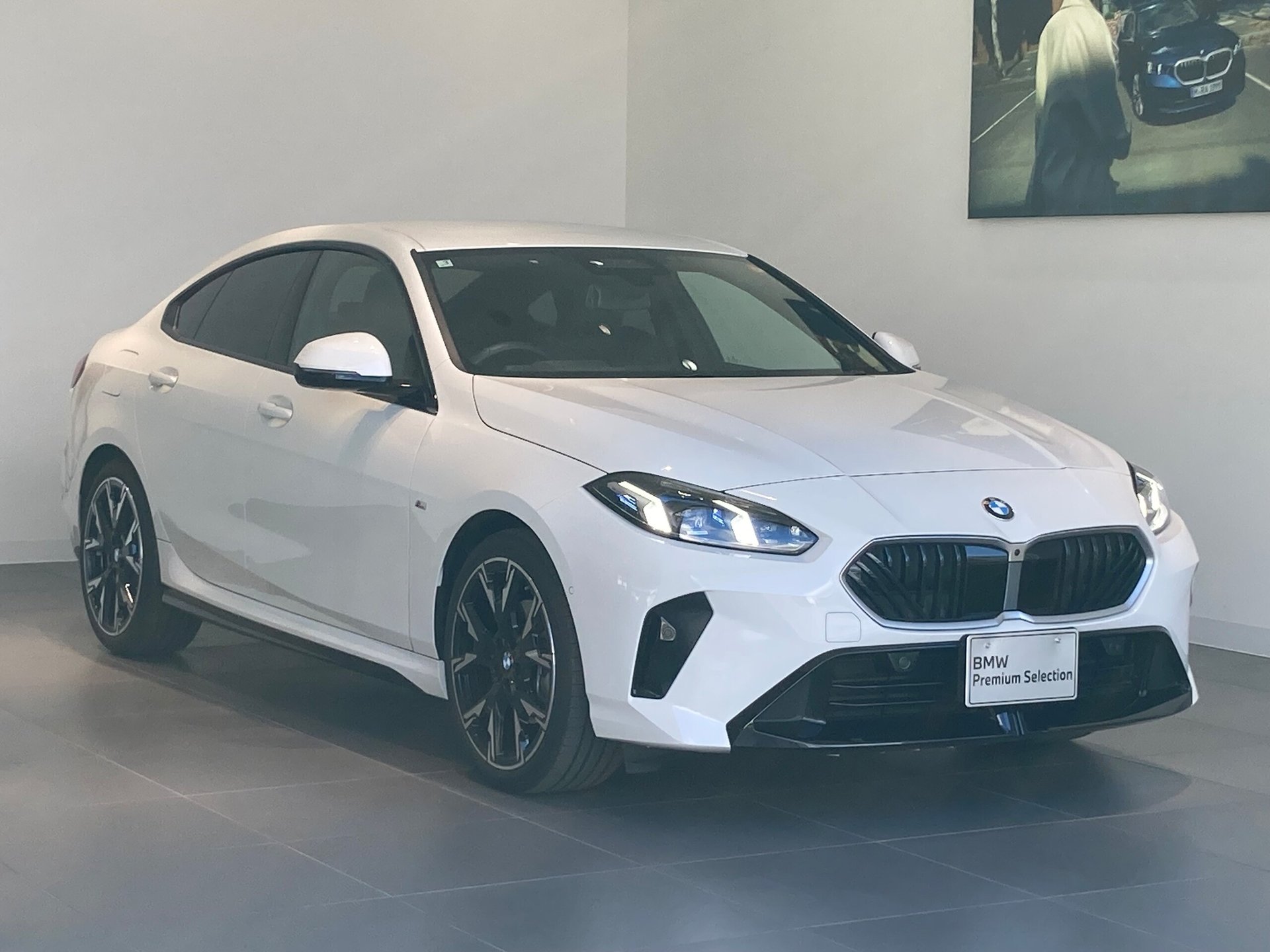 BMW 2 SERIES GRAN COUPE - View 1