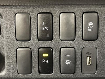 TOYOTA FJ CRUISER - 5