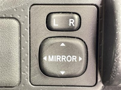 TOYOTA FJ CRUISER - 6