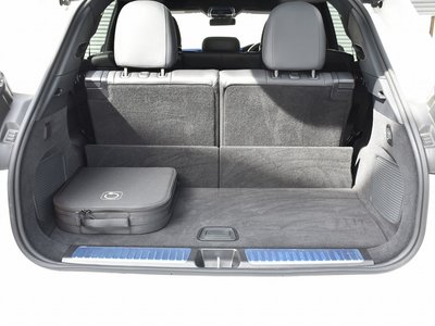 MERCEDES-BENZ EQS - 10