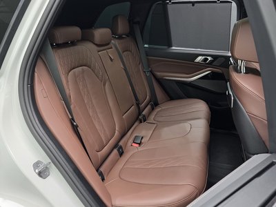 2025 BMW X5 缩略图 17
