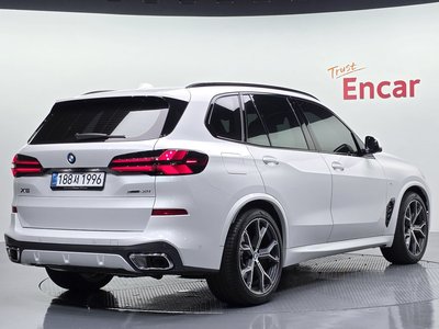 صورة 4 لـ 2025 BMW X5