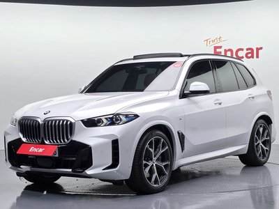 صورة 1 لـ 2025 BMW X5