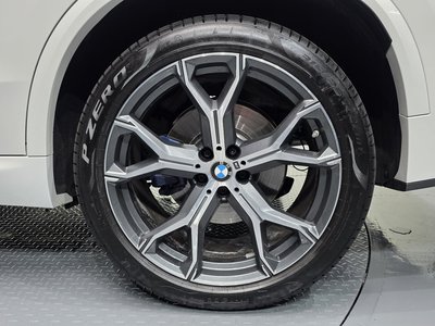 صورة 8 لـ 2025 BMW X5