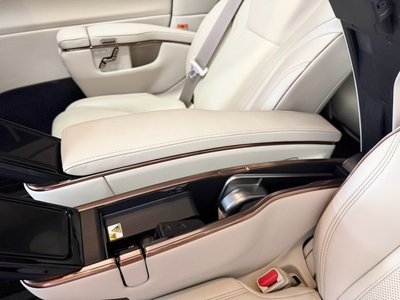 2024 Lexus LM — фото 61