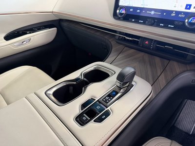 2024 Lexus LM — фото 43