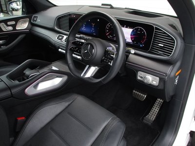 2025 Mercedes-BENZ GLE thumbnail 11