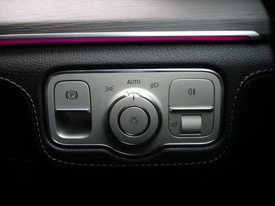 2025 Mercedes-BENZ GLE thumbnail 32