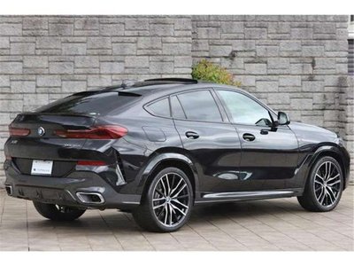 2021 BMW BMW X6 — фото 2