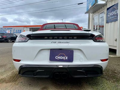 صورة 8 لـ 2017 Porsche 718