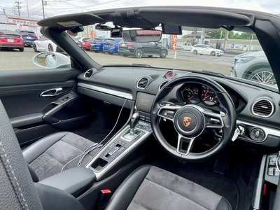 صورة 2 لـ 2017 Porsche 718