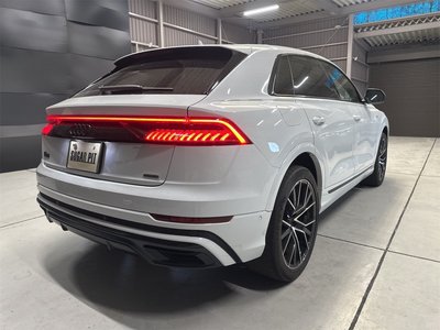AUDI Q8 - 8