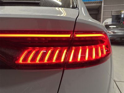 AUDI Q8 - 9