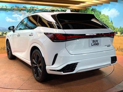 صورة مصغرة 60 لـ 2023 Lexus RX