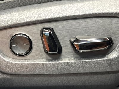 صورة مصغرة 33 لـ 2023 Lexus RX