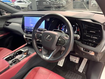 صورة مصغرة 21 لـ 2023 Lexus RX