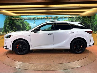 صورة مصغرة 55 لـ 2023 Lexus RX