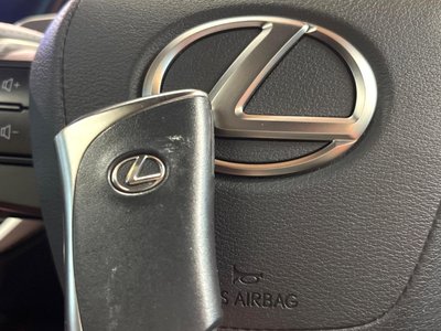صورة مصغرة 36 لـ 2023 Lexus RX