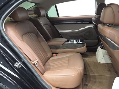 صورة مصغرة 18 لـ 2021 Genesis G90