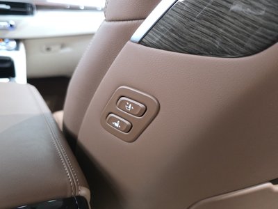 صورة مصغرة 39 لـ 2021 Genesis G90