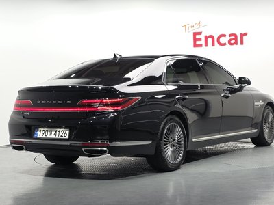 2021 Genesis G90 照片 2