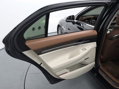 صورة مصغرة 15 لـ 2021 Genesis G90