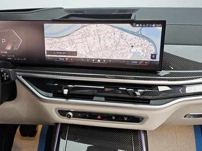 2024 BMW X7 — миниатюра 13