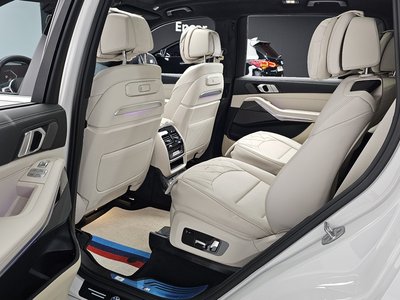 2024 BMW X7 — миниатюра 11
