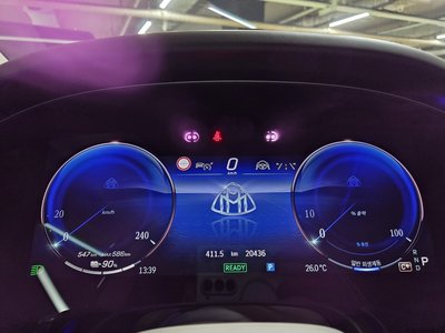 2024 Mercedes-BENZ EQS thumbnail 12