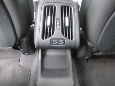 صورة مصغرة 35 لـ 2025 BMW X1