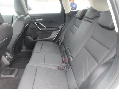 صورة مصغرة 34 لـ 2025 BMW X1