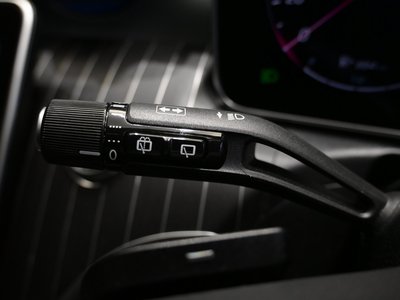 2025 Mercedes-BENZ C-CLASS 缩略图 23