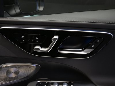 2025 Mercedes-BENZ C-CLASS 缩略图 30