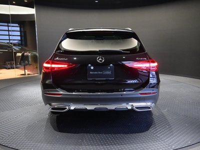 2025 MERCEDES-BENZ C-CLASS photo 6