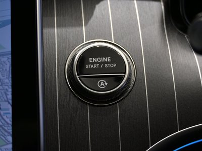 2025 Mercedes-BENZ C-CLASS 缩略图 26