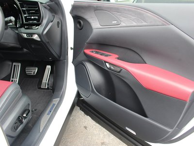 صورة مصغرة 12 لـ 2023 Lexus RX