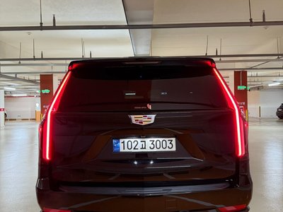 2021 Cadillac ESCALADE 5TH GENERATION 照片 3