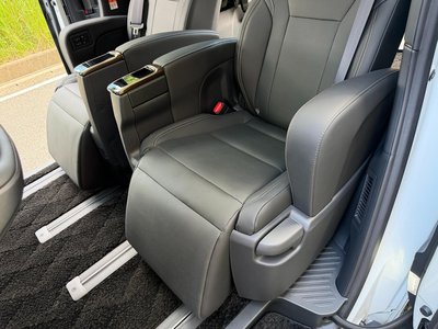 2025 Toyota ALPHARD 缩略图 35