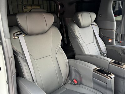 2025 Toyota ALPHARD 缩略图 32