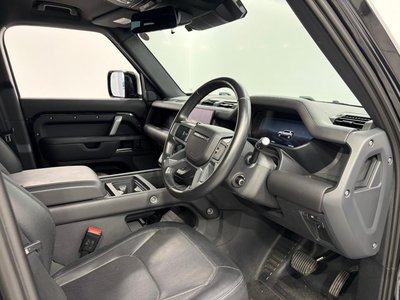 LAND ROVER DEFENDER - 9