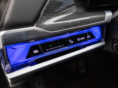 2024 BMW 7 SERIES thumbnail 18